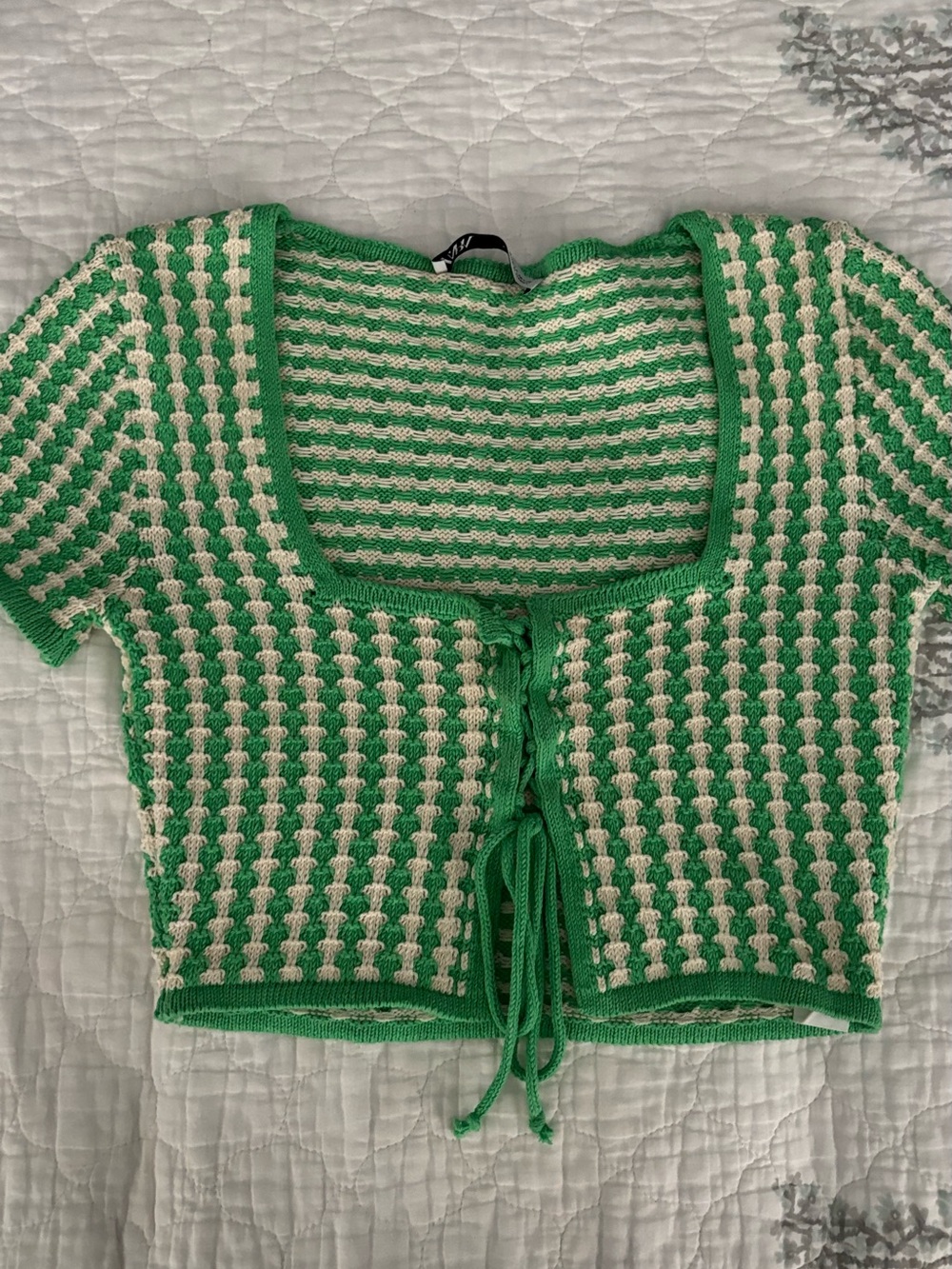Zara Green and Cream Knit Tie-Front Crop Top